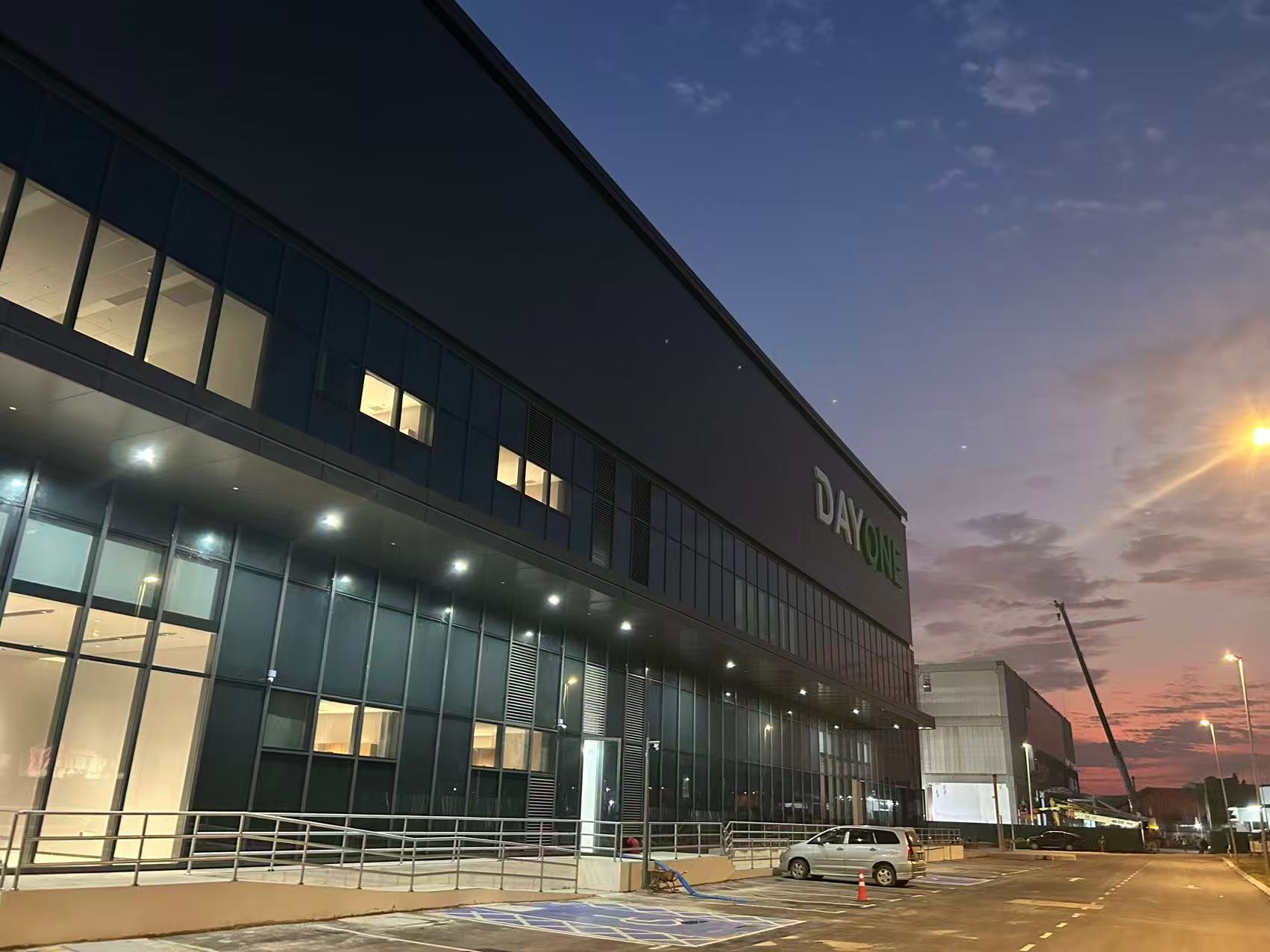 BRD Exterior Wall System Empowers Malaysia’s KTP Data Center3 BRD Exterior Wall System Empowers Malaysia’s KTP Data Center3